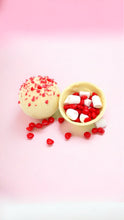 Load image into Gallery viewer, Hot Chocolate Bomb - White Chocolate Cinnamon Heart
